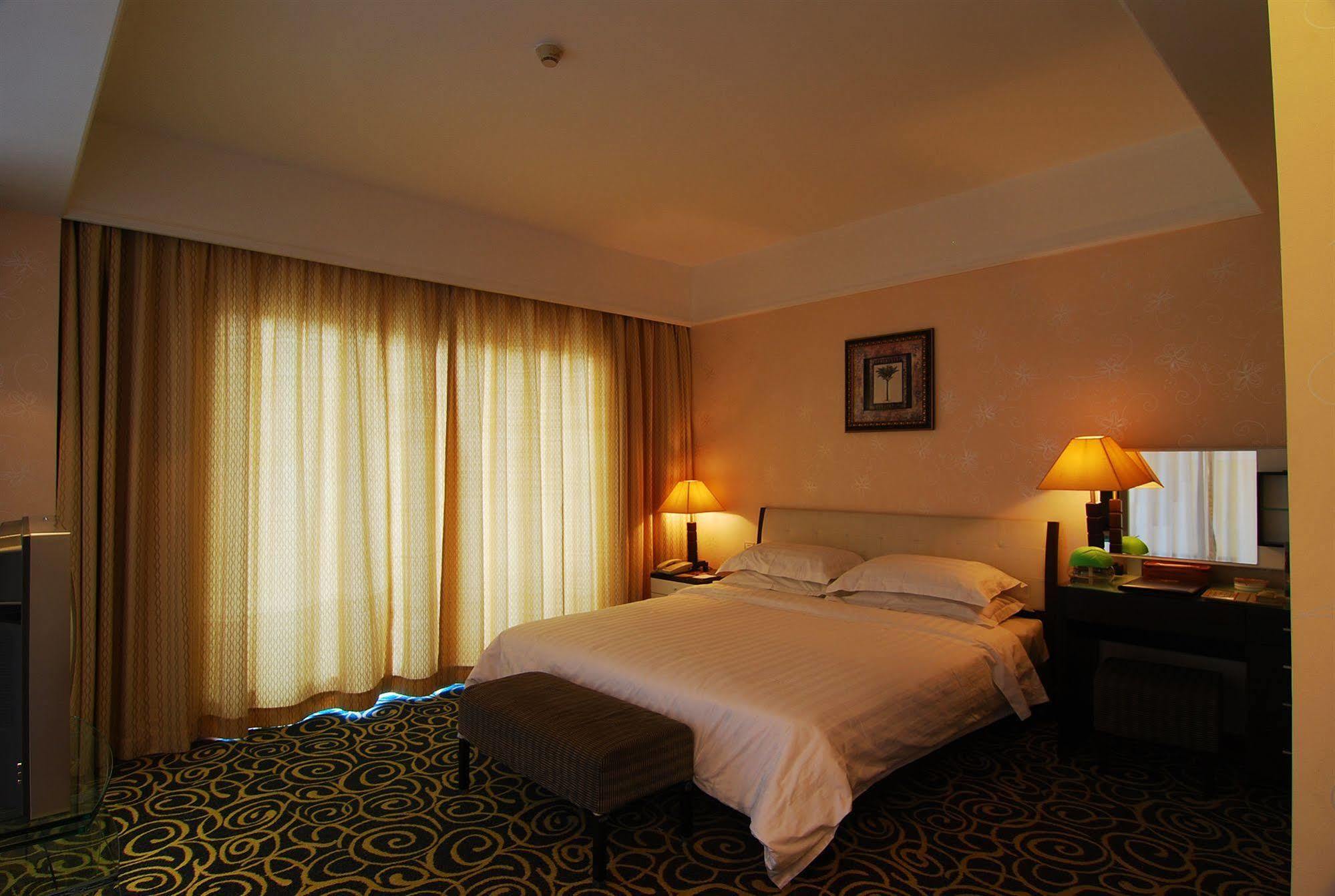 Yihe Hotel Гуанчжоу Экстерьер фото